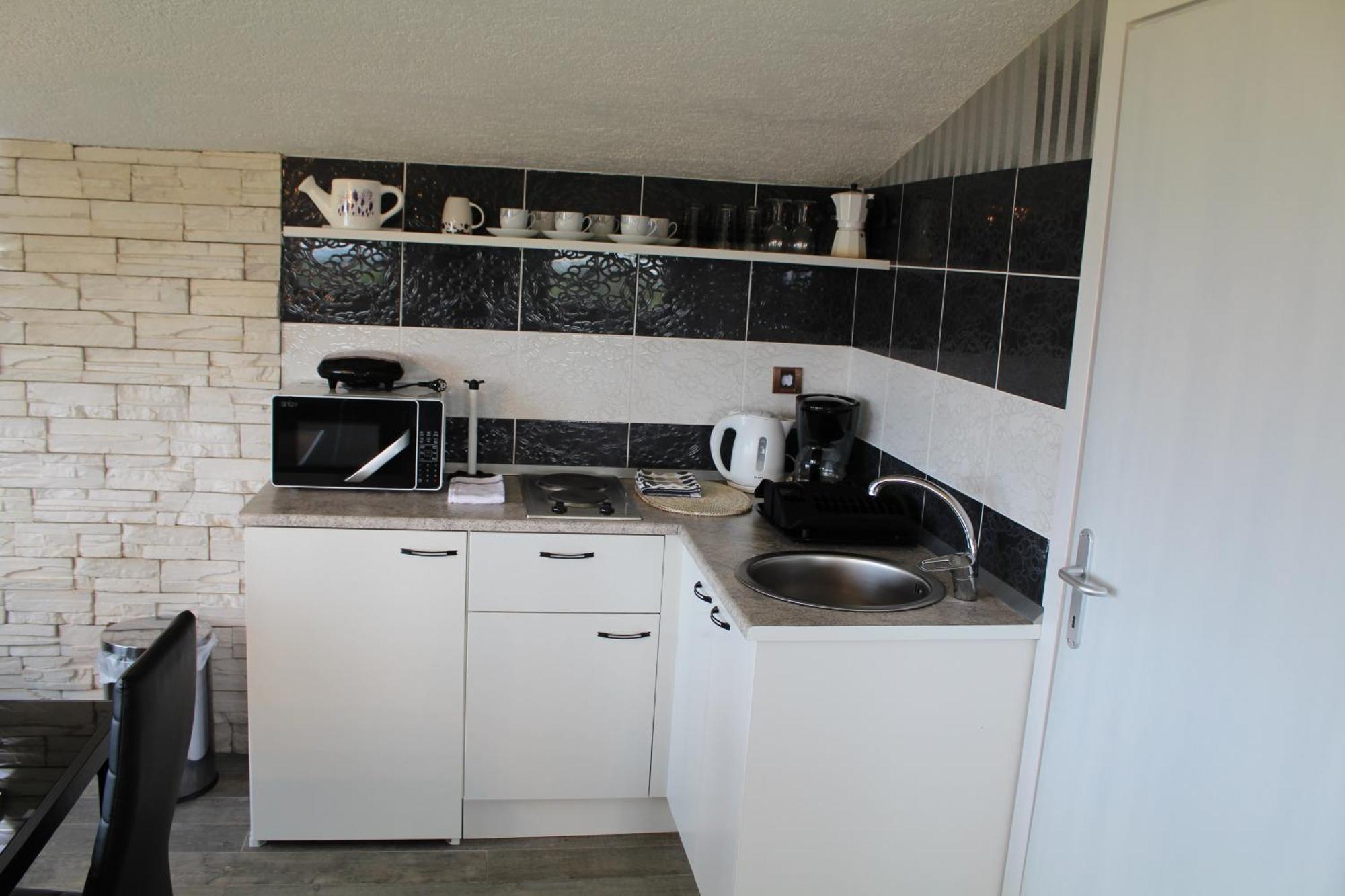 Kimberly Apartment *